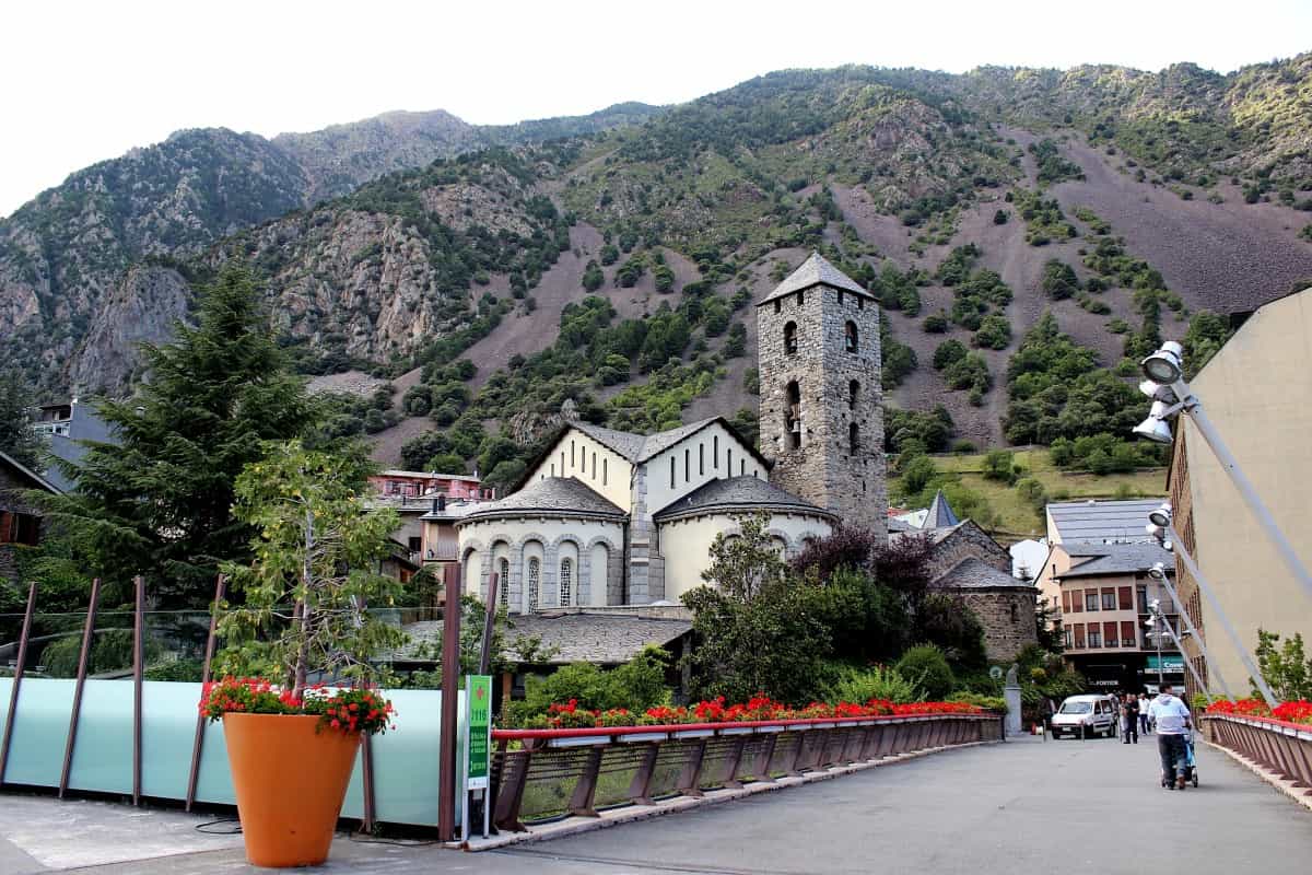 Mejores zonas para vivir en Andorra: Andorra la Vella, Escaldes, Encamp y más